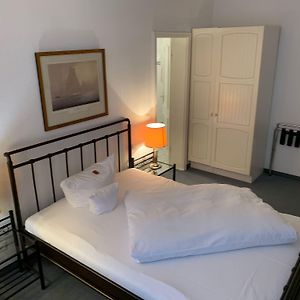 Chambre Budgétée Lit King-Size